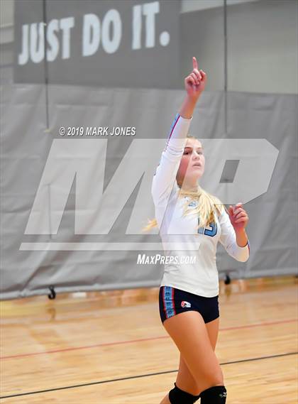 Thumbnail 2 in Mater Dei vs. Marymount (Nike Tournament of Champions) photogallery.