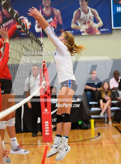 Thumbnail 3 in Mater Dei vs. Marymount (Nike Tournament of Champions) photogallery.