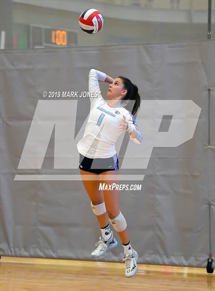 Thumbnail 1 in Mater Dei vs. Marymount (Nike Tournament of Champions) photogallery.