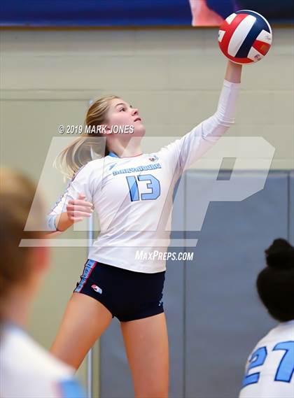 Thumbnail 1 in Mater Dei vs. Marymount (Nike Tournament of Champions) photogallery.