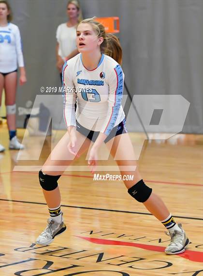 Thumbnail 1 in Mater Dei vs. Marymount (Nike Tournament of Champions) photogallery.