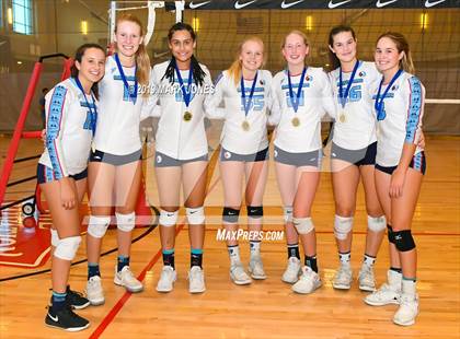 Thumbnail 2 in Mater Dei vs. Marymount (Nike Tournament of Champions) photogallery.