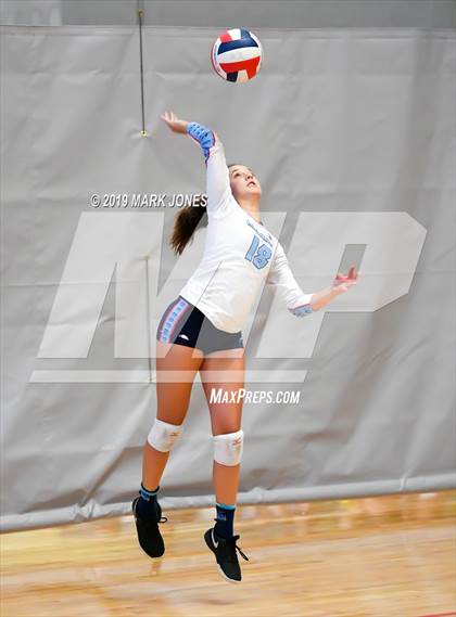 Thumbnail 2 in Mater Dei vs. Marymount (Nike Tournament of Champions) photogallery.