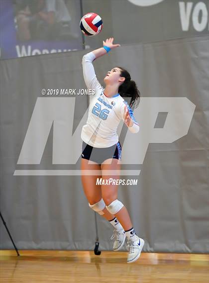Thumbnail 1 in Mater Dei vs. Marymount (Nike Tournament of Champions) photogallery.