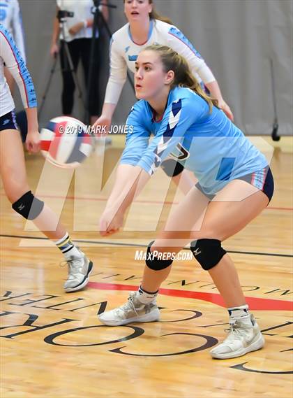 Thumbnail 1 in Mater Dei vs. Marymount (Nike Tournament of Champions) photogallery.