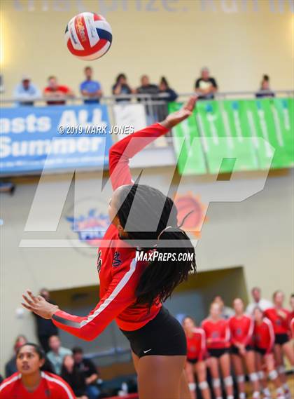 Thumbnail 1 in Mater Dei vs. Marymount (Nike Tournament of Champions) photogallery.
