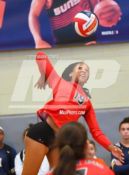 Thumbnail 1 in Mater Dei vs. Marymount (Nike Tournament of Champions) photogallery.