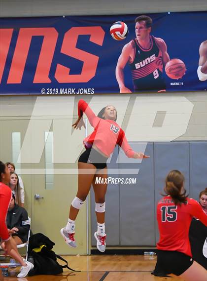 Thumbnail 3 in Mater Dei vs. Marymount (Nike Tournament of Champions) photogallery.