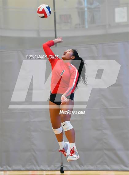 Thumbnail 3 in Mater Dei vs. Marymount (Nike Tournament of Champions) photogallery.