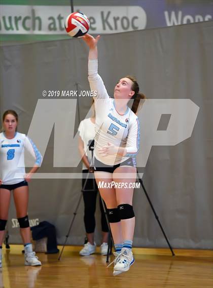 Thumbnail 3 in Mater Dei vs. Marymount (Nike Tournament of Champions) photogallery.