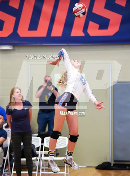 Thumbnail 1 in Mater Dei vs. Marymount (Nike Tournament of Champions) photogallery.