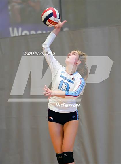 Thumbnail 1 in Mater Dei vs. Marymount (Nike Tournament of Champions) photogallery.