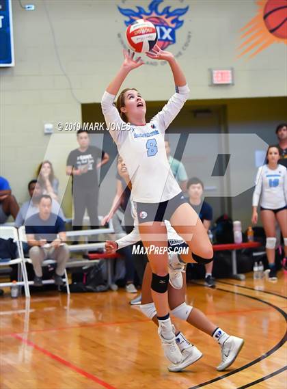 Thumbnail 1 in Mater Dei vs. Marymount (Nike Tournament of Champions) photogallery.
