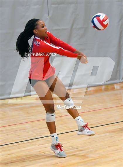 Thumbnail 3 in Mater Dei vs. Marymount (Nike Tournament of Champions) photogallery.