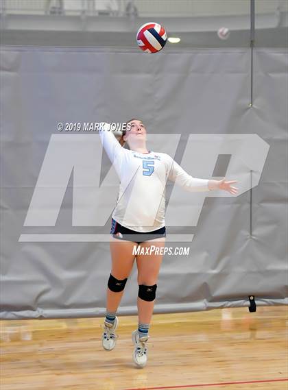 Thumbnail 2 in Mater Dei vs. Marymount (Nike Tournament of Champions) photogallery.