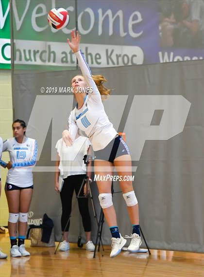 Thumbnail 3 in Mater Dei vs. Marymount (Nike Tournament of Champions) photogallery.