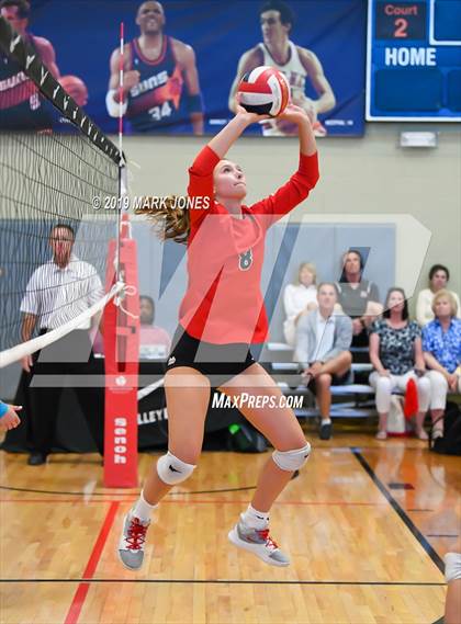 Thumbnail 3 in Mater Dei vs. Marymount (Nike Tournament of Champions) photogallery.