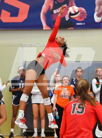Thumbnail 3 in Mater Dei vs. Marymount (Nike Tournament of Champions) photogallery.