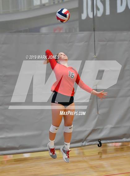 Thumbnail 2 in Mater Dei vs. Marymount (Nike Tournament of Champions) photogallery.