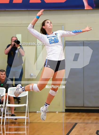 Thumbnail 3 in Mater Dei vs. Marymount (Nike Tournament of Champions) photogallery.