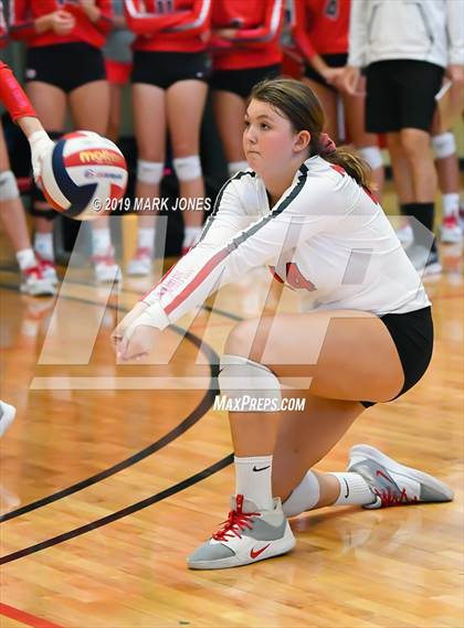Thumbnail 2 in Mater Dei vs. Marymount (Nike Tournament of Champions) photogallery.