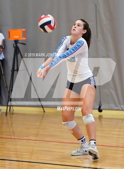 Thumbnail 2 in Mater Dei vs. Marymount (Nike Tournament of Champions) photogallery.
