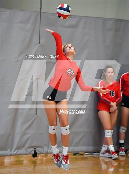 Thumbnail 2 in Mater Dei vs. Marymount (Nike Tournament of Champions) photogallery.