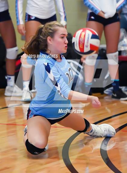 Thumbnail 3 in Mater Dei vs. Marymount (Nike Tournament of Champions) photogallery.