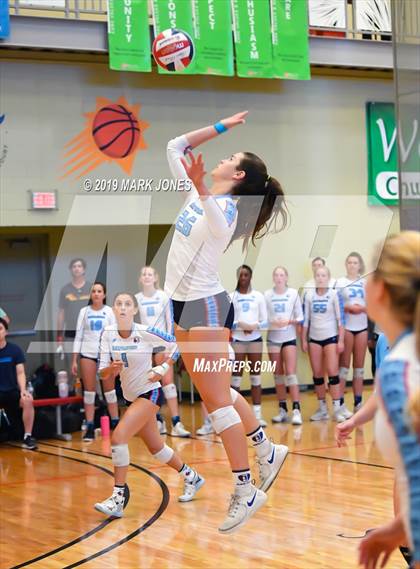 Thumbnail 1 in Mater Dei vs. Marymount (Nike Tournament of Champions) photogallery.