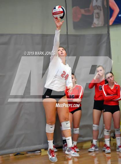 Thumbnail 1 in Mater Dei vs. Marymount (Nike Tournament of Champions) photogallery.