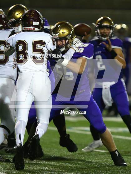 Thumbnail 2 in Point Loma vs. St. Augustine (CIF SDS D1 Quarterfinal) photogallery.