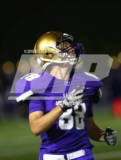 Thumbnail 2 in Point Loma vs. St. Augustine (CIF SDS D1 Quarterfinal) photogallery.