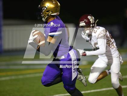 Thumbnail 3 in Point Loma vs. St. Augustine (CIF SDS D1 Quarterfinal) photogallery.