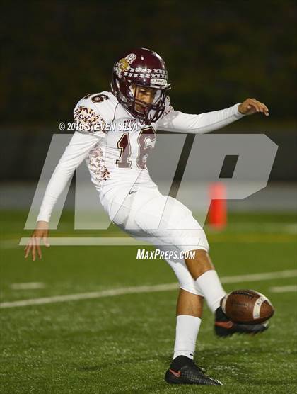Thumbnail 1 in Point Loma vs. St. Augustine (CIF SDS D1 Quarterfinal) photogallery.
