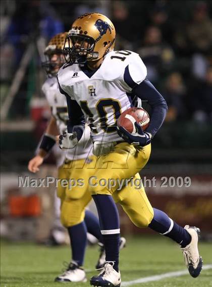 Thumbnail 1 in Aquinas Institute vs. Sweet Home (NYSPHSAA Class A Quarterfinal) photogallery.