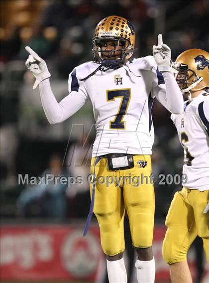 Thumbnail 3 in Aquinas Institute vs. Sweet Home (NYSPHSAA Class A Quarterfinal) photogallery.