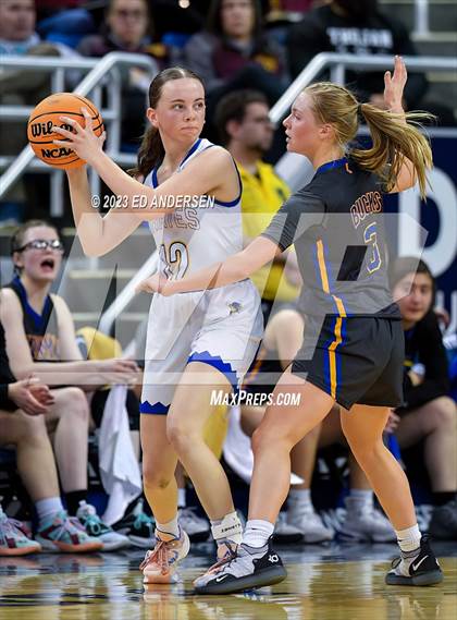 Thumbnail 3 in Moapa Valley vs. Lowry (NIAA 3A State Semifinals) photogallery.