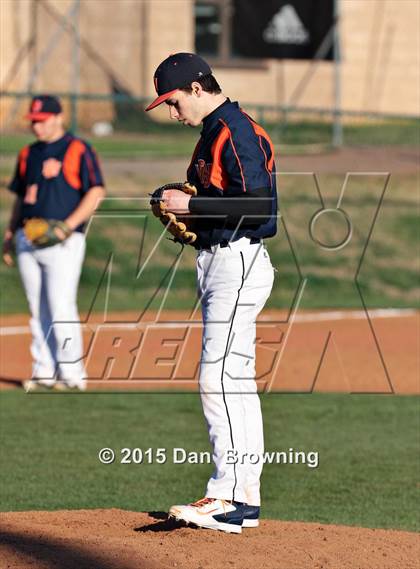 Thumbnail 2 in Gibbs vs. William Blount photogallery.