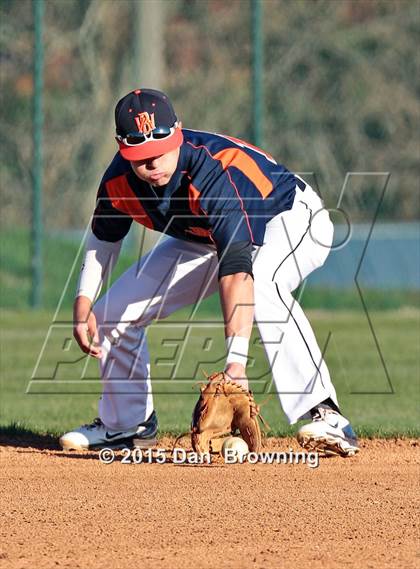 Thumbnail 3 in Gibbs vs. William Blount photogallery.