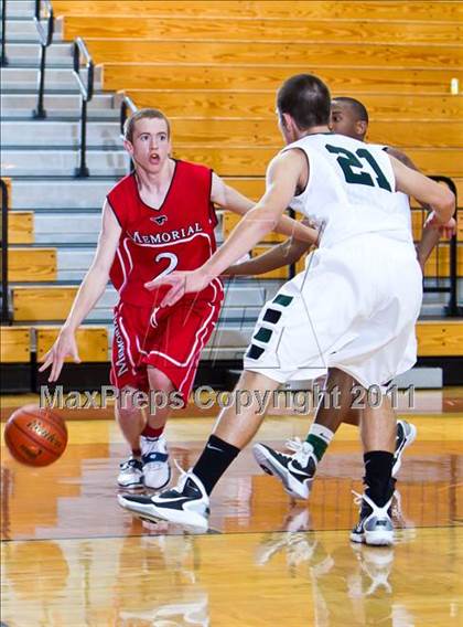 Thumbnail 1 in Mayde Creek vs. Memorial (McDonald's Texas Invitational) photogallery.