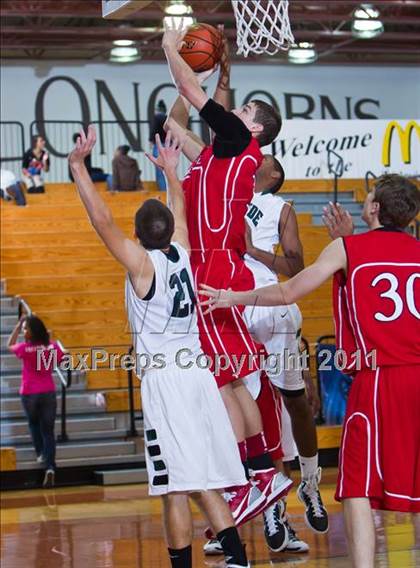 Thumbnail 3 in Mayde Creek vs. Memorial (McDonald's Texas Invitational) photogallery.