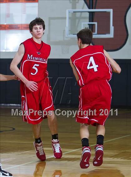 Thumbnail 3 in Mayde Creek vs. Memorial (McDonald's Texas Invitational) photogallery.