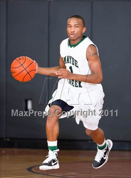 Thumbnail 2 in Mayde Creek vs. Memorial (McDonald's Texas Invitational) photogallery.