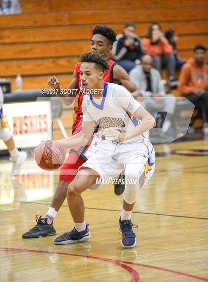 Thumbnail 2 in San Bernardino vs. Serrano (Battlezone Tourney) photogallery.