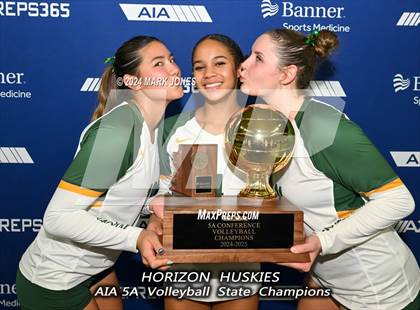 Thumbnail 1 in Horizon vs. Sunrise Mountain (AIA 5A Final - Awards) photogallery.