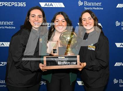 Thumbnail 2 in Horizon vs. Sunrise Mountain (AIA 5A Final - Awards) photogallery.