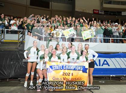 Thumbnail 2 in Horizon vs. Sunrise Mountain (AIA 5A Final - Awards) photogallery.