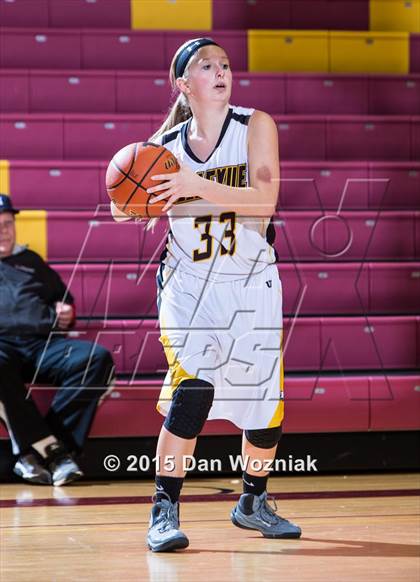 Thumbnail 3 in Bellevue vs. Petrolia (Fantasy of lights) photogallery.