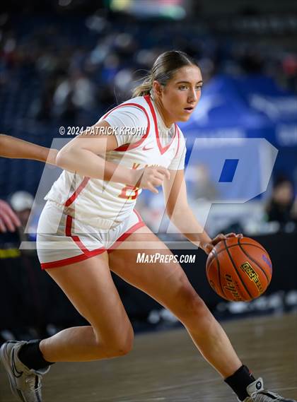 Thumbnail 1 in Kamiakin vs. Davis (WIAA 3A Quarterfinals) photogallery.