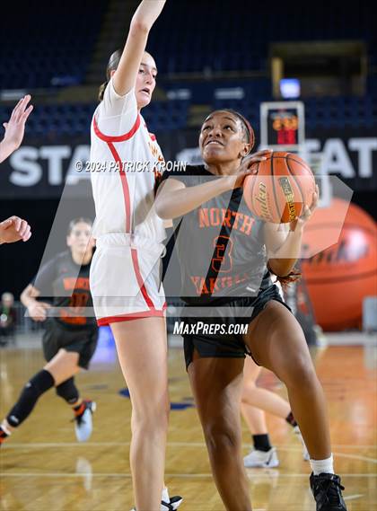 Thumbnail 2 in Kamiakin vs. Davis (WIAA 3A Quarterfinals) photogallery.